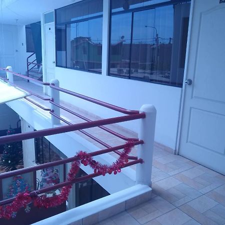 Hospedaje Golden Inn กามานา ภายนอก รูปภาพ